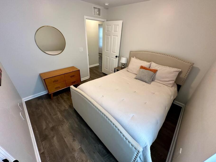 Cozy And Luxury Home Роли Экстерьер фото
