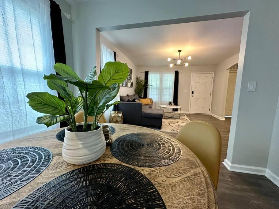Cozy And Luxury Home Роли Экстерьер фото