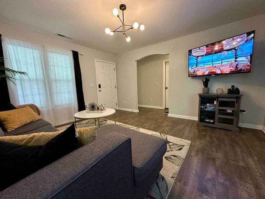Cozy And Luxury Home Роли Экстерьер фото